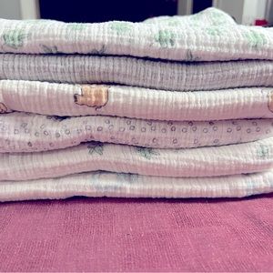 Aden + Anais swaddles